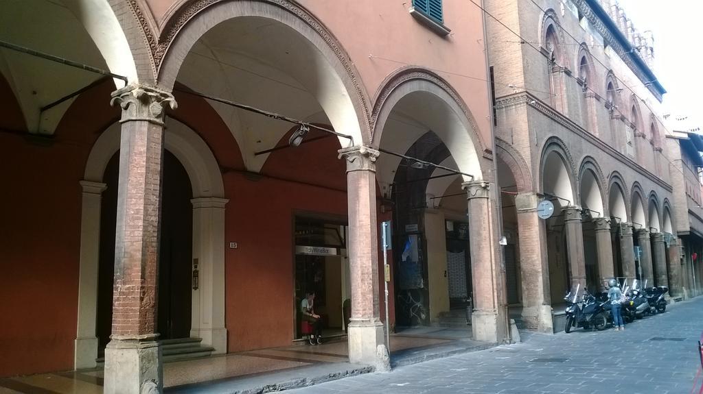 The Frog'S Hideaway Appartement Bologna Buitenkant foto